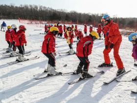 北京市中高職學(xué)校今年新增70個專業(yè) 冰雪體育服務(wù)等加入新名單