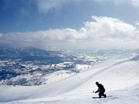 綠水青山和冰天雪地成為吉林省旅游產(chǎn)業(yè)金字招牌