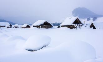 王寶山委員建議：普及發(fā)展冰雪運(yùn)動 培育壯大冰雪產(chǎn)業(yè)