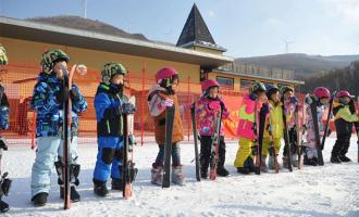 崇禮“三進”活動推進冰雪運動