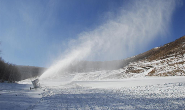 室外造雪機(jī)