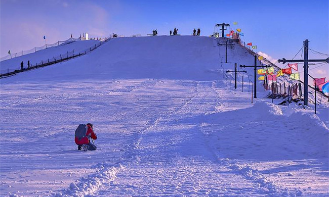 銀川鳴翠湖滑雪場