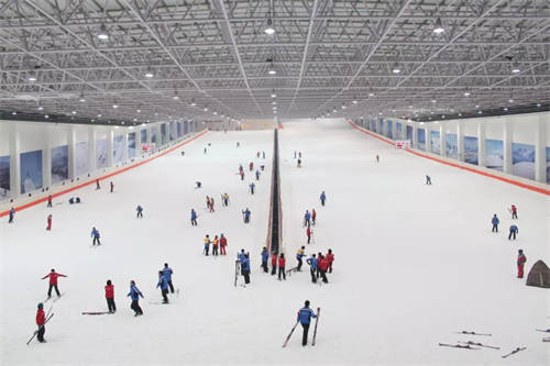 浙江溫州天鵝堡室內(nèi)滑雪場