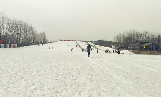 山東淄博玉黛湖滑雪場(chǎng)