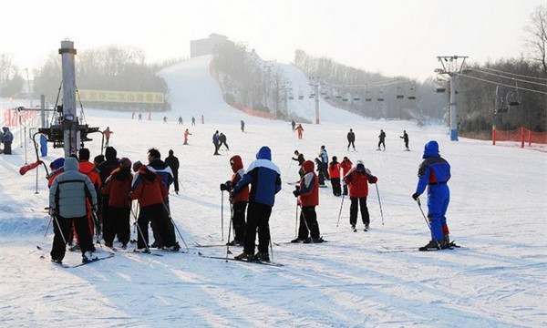 黑龍江哈爾濱龍珠二龍山滑雪場