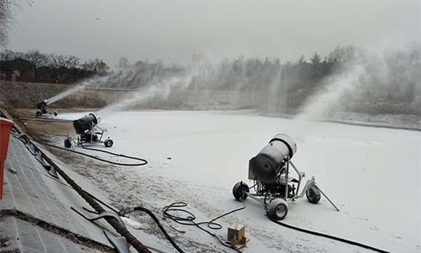 造雪機