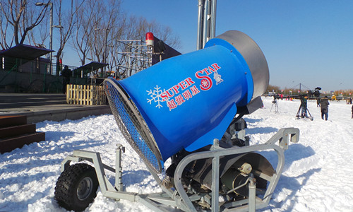 銘星冰雪造雪機(jī)