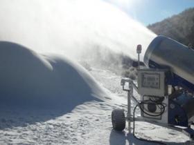 為什么要選準造雪機廠家