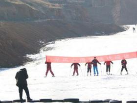 北京門頭溝龍鳳山滑雪場