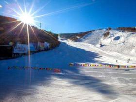 河北承德元寶山滑雪場