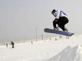 山東淄博寶山滑雪場