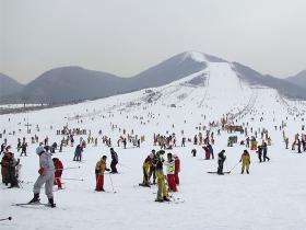 河南三門峽甘山滑雪場