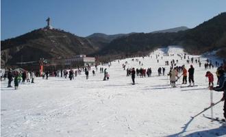 山西長治神農(nóng)滑雪場