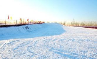 各地滑雪場建設(shè)的時間