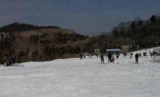 山東濟南九頂塔滑雪場