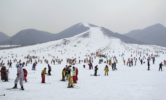 河南三門峽甘山滑雪場