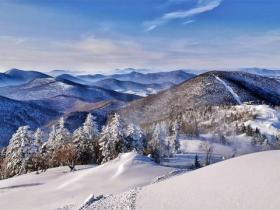 融創(chuàng)文旅與北大湖滑雪度假區(qū)達(dá)成戰(zhàn)略合作 打造冰雪度假新標(biāo)桿