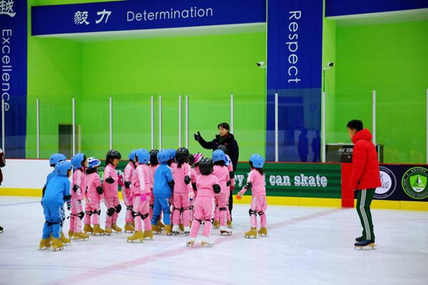 “筑夢冰雪百節(jié)大師課進校園”公益活動在京啟航3