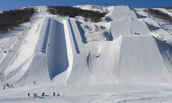 室外滑雪場(chǎng)