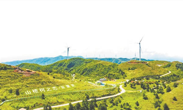 冬可滑雪，春可登山的百里荒景區(qū)