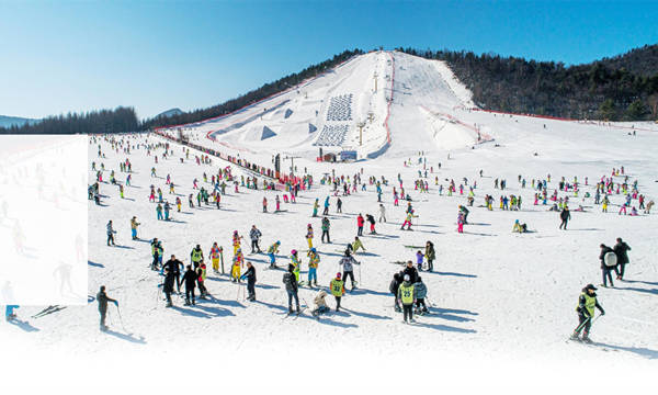 神農(nóng)架國際滑雪場(chǎng)