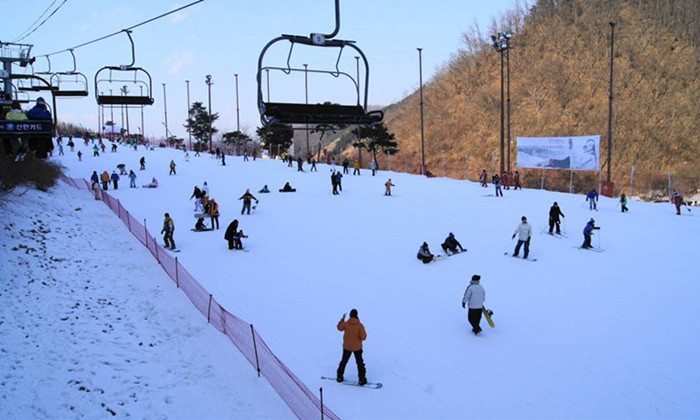 室外滑雪場(chǎng)