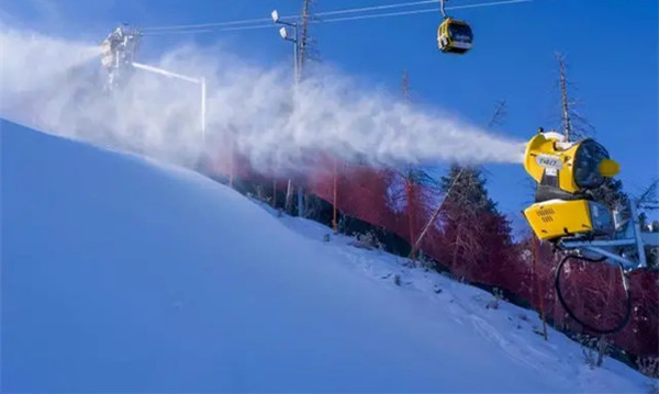 烏魯木齊正鑼密鼓備戰(zhàn)今冬冰雪旅游季