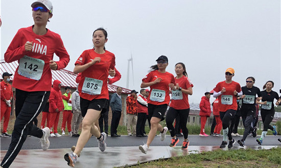 中國冰雪體能大比武 盡顯拼搏與自信