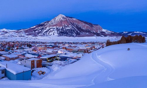 冰天雪地孕育金山銀山