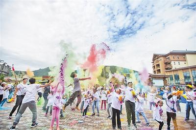  2019年夏季，崇禮區(qū)太舞滑雪場親子游活動受熱捧。