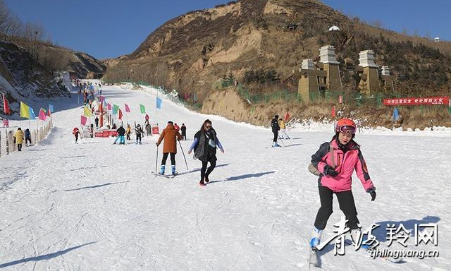 青海第九屆彩虹冰雪節(jié)開(kāi)幕