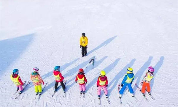 北京：冬奧特色教育助燃青少年“冰雪夢”