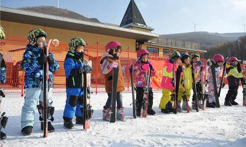 冰雪運動進校園須深度協(xié)同