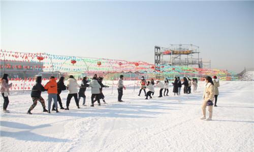 唐山市民休閑多樣化 冰雪運動成新亮點