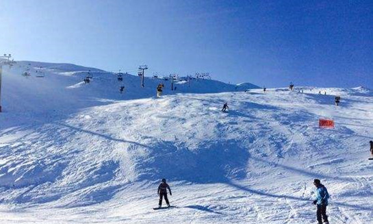 室外滑雪場