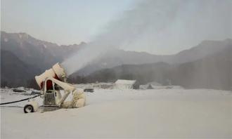 你知道造雪機(jī)吹出來的雪是用什么材料造出來的嗎