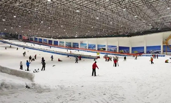 上海銀七星室內(nèi)滑雪場