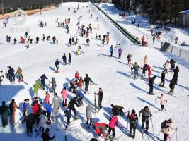 脫貧攻堅戰(zhàn)之滑雪場建設(shè)