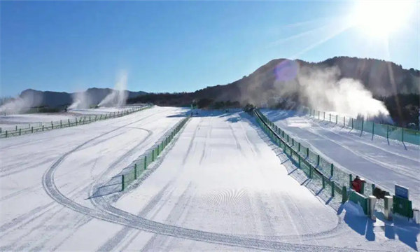 專業(yè)的滑雪場建設公司