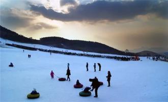 戶外滑雪場投資多少錢？