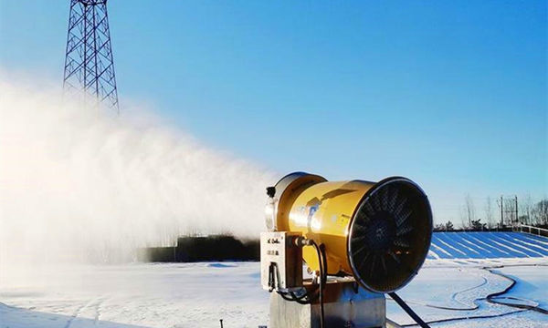 造雪機(jī)造雪